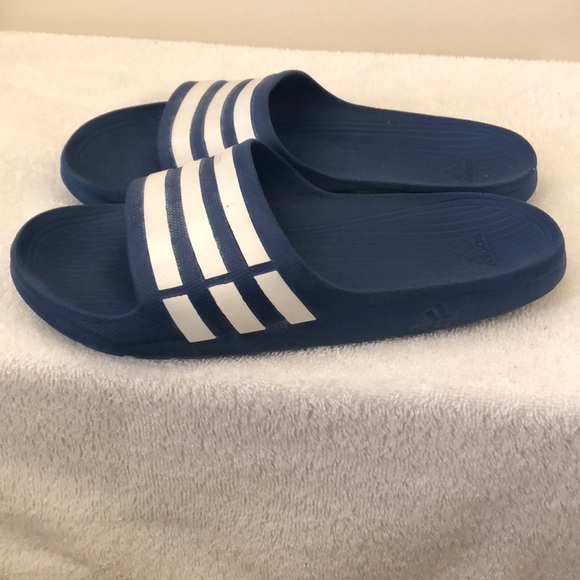 Adidas sliders - Picture 2 of 2